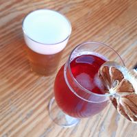 Kombucha + beer  (craft) at Orteá - Vegan Collective in Lisbon