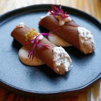 Canolli for two at Orteá - Vegan Collective in Lisbon