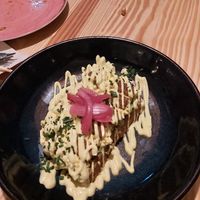 Tofu with hollandaise at Orteá - Vegan Collective in Lisbon