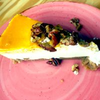 Maraquia vegan cheese cake 😋 at Orteá - Vegan Collective in Lisbon