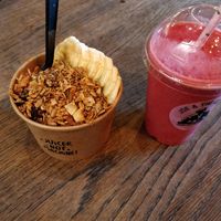 Acai bowl at NCE - Joe & The Juice - T1 in Nice