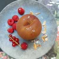 Verbena-poched peach at La Bohème in Arles