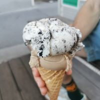 Cookies (top) and hazelnut (bottom) ice cream at Veganista Ice Cream VI in Vienna