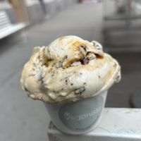 salted chocolate 3,50€ & millionare bite 3,50€  at Veganista Ice Cream VI in Vienna