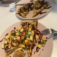 My partner had a bagel with avocado as well which I forgot to mention in my post 😂  at Cakester Cafe in Krakow