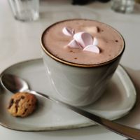 Hot chocolate with vegan marshmallows at Cakester Cafe in Krakow