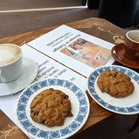 Coffee and cookies at Redwing Gallery in Penzance