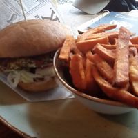 Vegan burger with sweet potato fries at Shaka Burgerhouse in Garmisch Partenkirchen