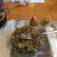 Pedí un risotto con tofu y me sirvieron hierba y serrín, un asco. El personal muy antipático y las verduras crudas. Nunca más. at Tothora in Begur