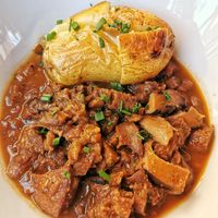 Ragout de seitán, shiitake y escalonias at Tothora in Begur