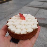 Lemon dessert at Oh Faon in Marseille