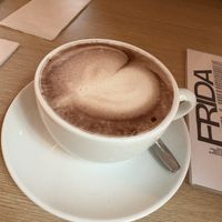 Heiße Schokolade mit Hafermilch  at Café Frida in Ulm