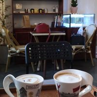 Almond cream latte & caramel latte :) at Mirabeau Chocolate in Seoul