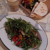 Nozzarellabrot und Taube at Liebling in Vienna
