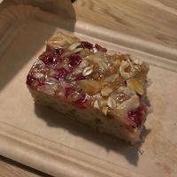 banana bread at Dean & David - Hauptbahnhof Express in Berlin