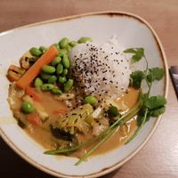 Vegan green curry at Dean & David - Hauptbahnhof Express in Berlin