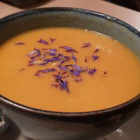 Carrot-mango soup with chill and ginger at Dean & David - Hauptbahnhof Express in Berlin