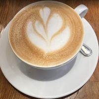  at Loulou Friendly Diner in Paris