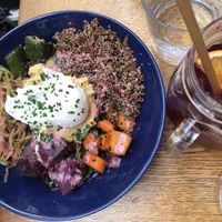 Vegetarian Bowl (egg) at Loulou Friendly Diner in Paris