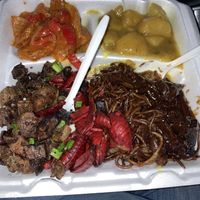 Got the 6 item plate: chick’n w/ peppers and onion, curried potatoes, Ribz, Rasta pasta, lo mein, sunshine tofu. Amazing food. He has been in business for 17 years!!!  at Shandal's Vegetarian Cafe in Bridgeport