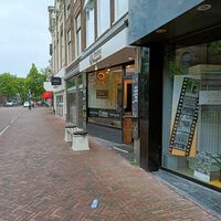 Front of shop at BetterBagels Bakery in Leiden