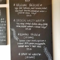 2 x vegan options / 1 x veggie option on the board at Tom Thumb in Paraparaumu Beach