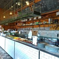 The counter to eat there or take aways at Amico Bio Mergellina in Naples