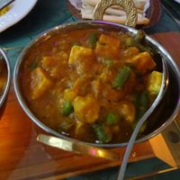tofu, mixed vegetables at Kitchens Of India in Bremen