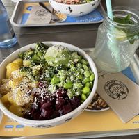 Custom bowl and lemonade (made with Sirup )  at UF Poke Bar - Gänsemarkt in Hamburg