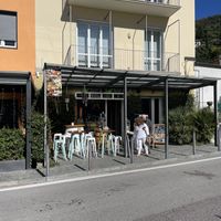 Outside view  at NaturalMente in Varenna