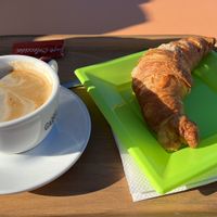 Café con bebida de avena y cruasán de crema #Veganuary at Pasteleria Serra in Gandia