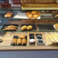 L at Pasteleria Serra in Gandia