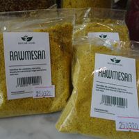 rawmesan at Mercado Verde - Sarandi in Montevideo