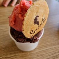  at Gelateria Sorbetto in Praia Da Rocha