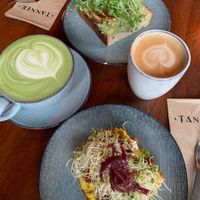 Avocado & hummus  at Tanner in Helsinki