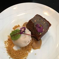 Sticky Date Pudding at Yulli's Brews in Alexandria