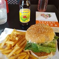 vegan chicken burger at The Vegan House in Hollywood