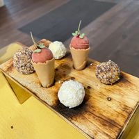 Fall Menu Dessert: Pralinés and strawberry sorbet at Cafe Animo in Ulm