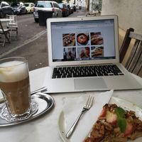 Work coffee and apple pie at Cafe Animo in Ulm