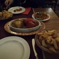 Paprika filled with bulgur and garlic potatoes at Ayam Zaman in Linz