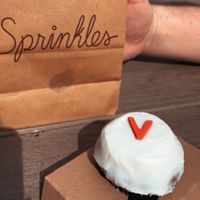 the one vegan cupcake at Sprinkles Cupcakes in Tampa