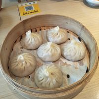 Xiao Long Bao (soupy dumplings) at Dancing Dumplings 舞蔬尚饺 - Wǔ Shū Shàng Jiǎo - temporarily closed in Shanghai