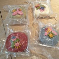 Moon cake gifts at Dancing Dumplings 舞蔬尚饺 - Wǔ Shū Shàng Jiǎo - temporarily closed in Shanghai
