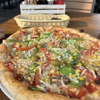 Vegetarian pizza with vegan cheese    at Pizzeria Osmica in Sentjur
