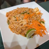 Pad Thai (vegan) with tofu at Thai Villa in Nipomo