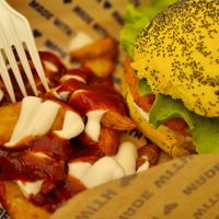 Hamburger with chips at Flower Burger in Palermo