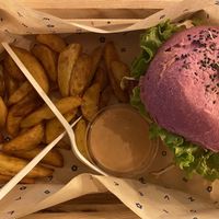 Cherry Bomb with normal wedges & mayo x barbecue sauce  at Flower Burger in Palermo