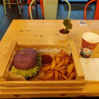Delicious 😋 at Flower Burger in Palermo
