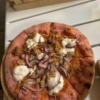 Pizza Tonno  at Flower Burger in Palermo