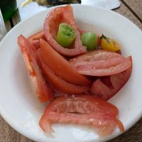 Tomato salad at Miznon in Vienna
